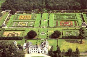 Pitmedden gardens photo